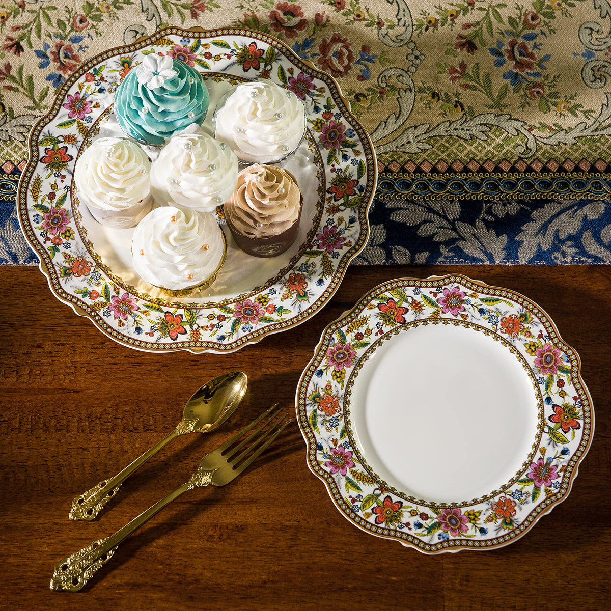 Bone China Tea Set for 6 O97428